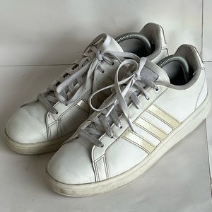 Adidas NEO Cloudfoam Advantage Women Size 9.5  White Holographic Sneaker‎ AW4286